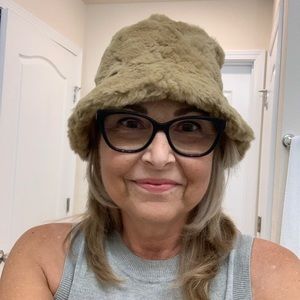 Camel colored furry winter bucket hat